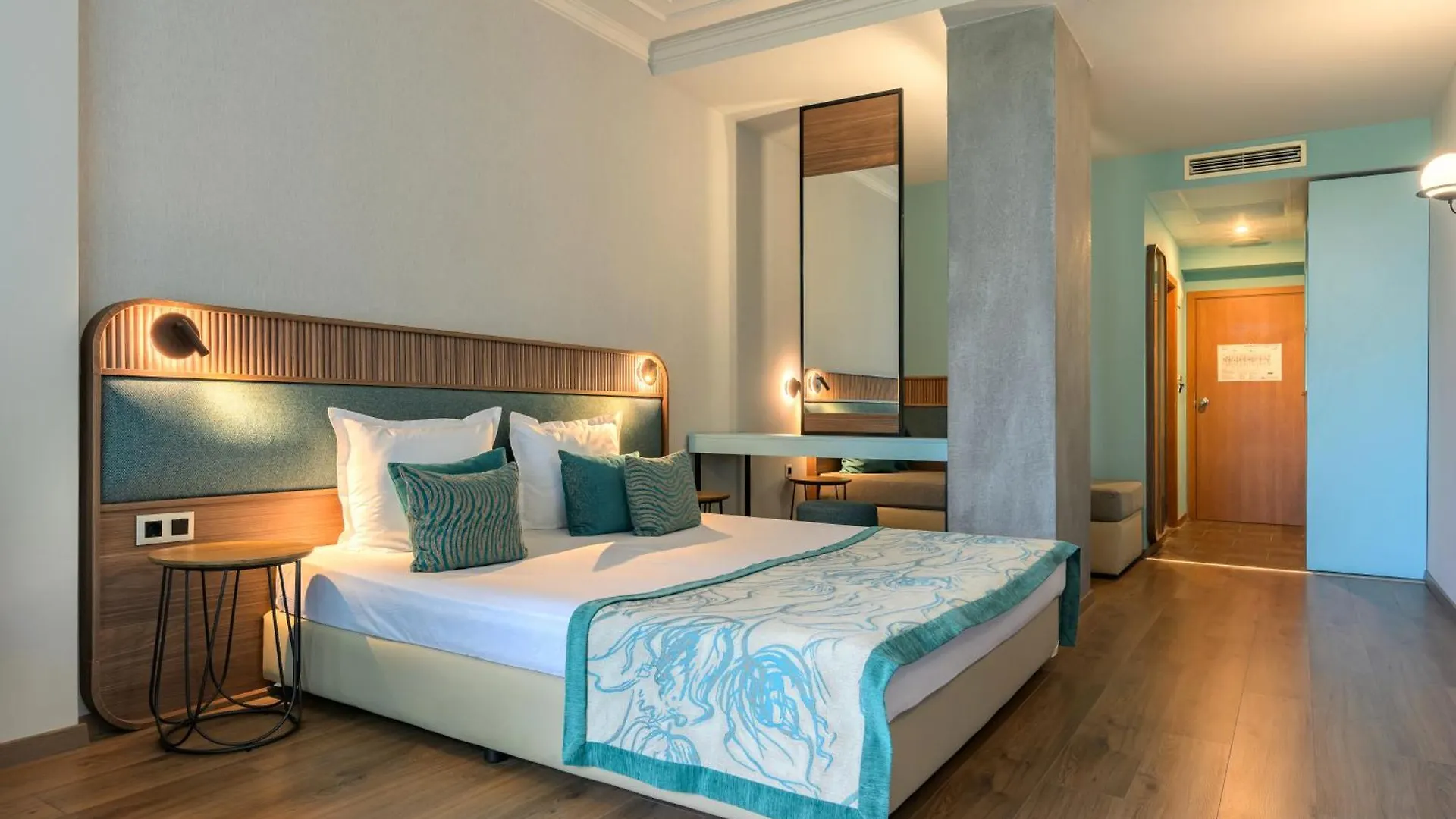 Kristal Hotel Golden Sands 4*,