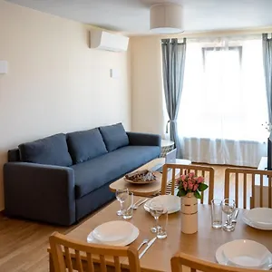 Modern And Spacious In The Centre Sofya