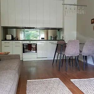 https://downtown-garden-nest-apartment.sofiahotelsbg.com